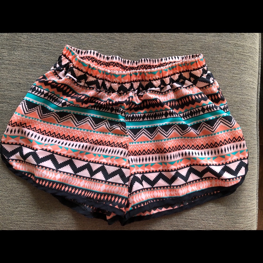 Cute Girl Revolution Multicolored Colorful Shorts L